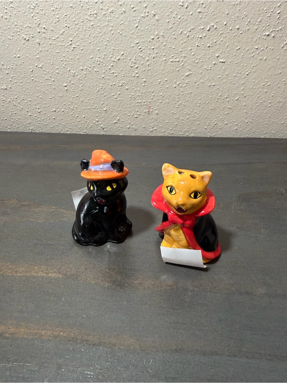 Miniature Halloween 🎃 Salt And Pepper Shakers 🆕